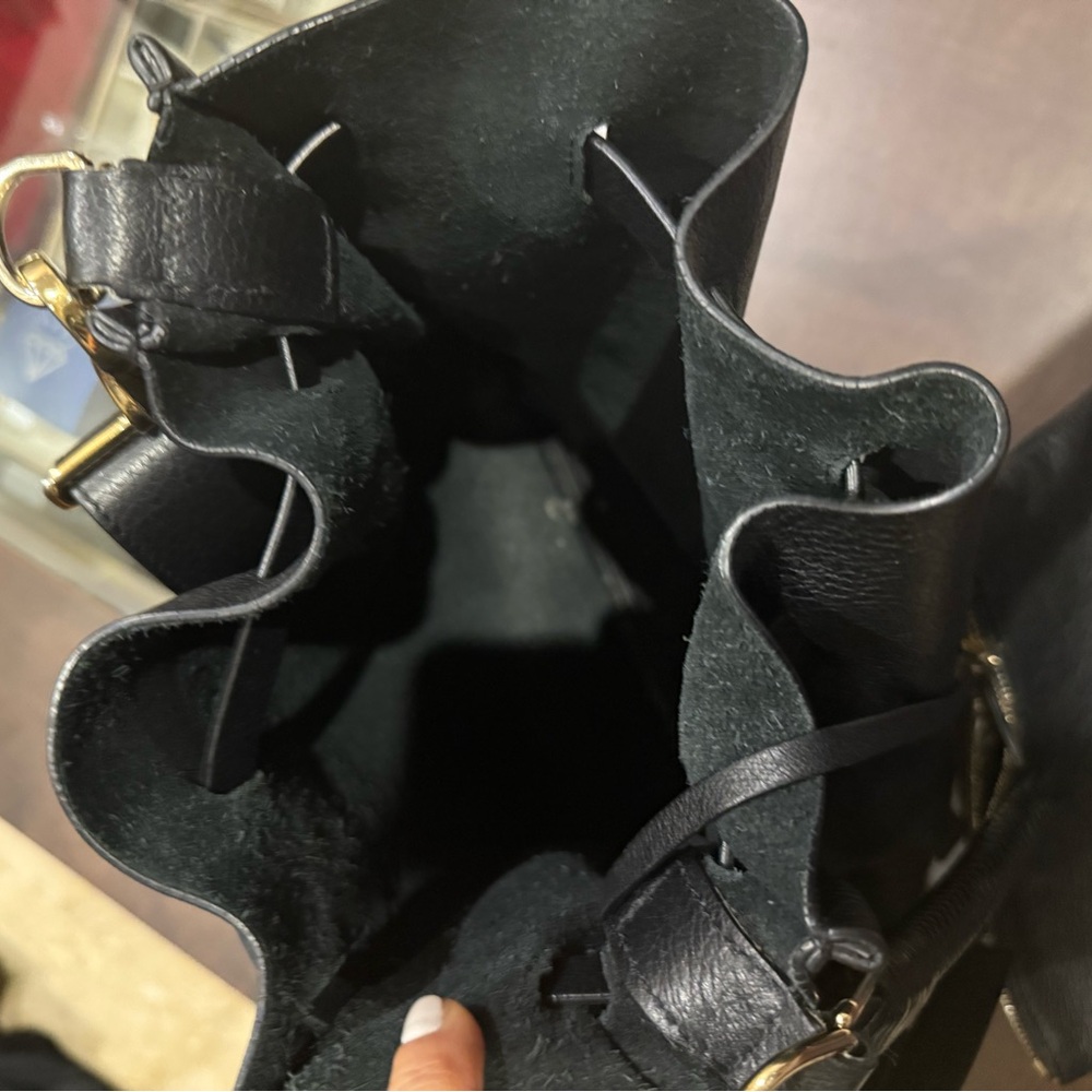 Tamara Mellon Black Leather Bag in excellent condition - Picture 3 of 3